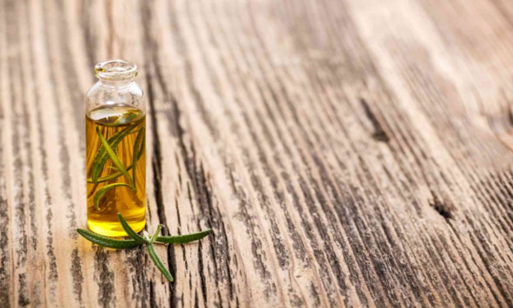 The Ultimate Guide to Using Rosemary Oil in Your Daily Routine
